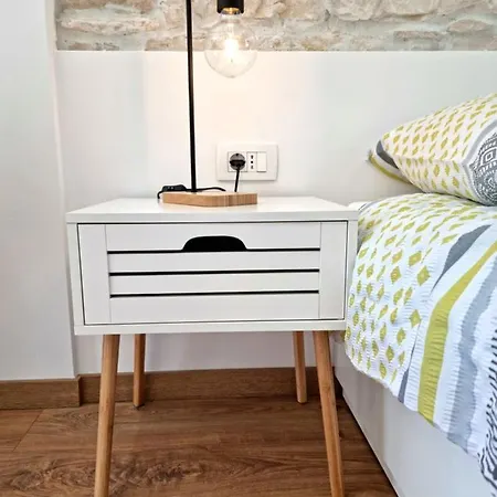 Central Studio Apartment Daire